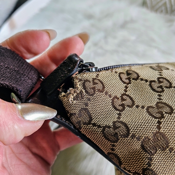 Gucci vintage perforated crossbody bag - Picture 15 of 15